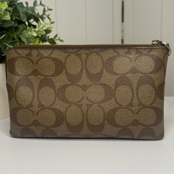 COACH®,Large Corner Zip Wristlet In Signature Canvas - Picture 2 of 5